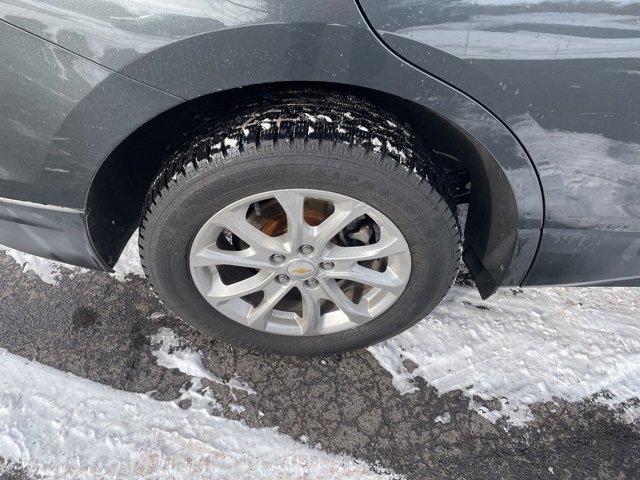 Used 2021 Chevrolet Equinox LS image 23