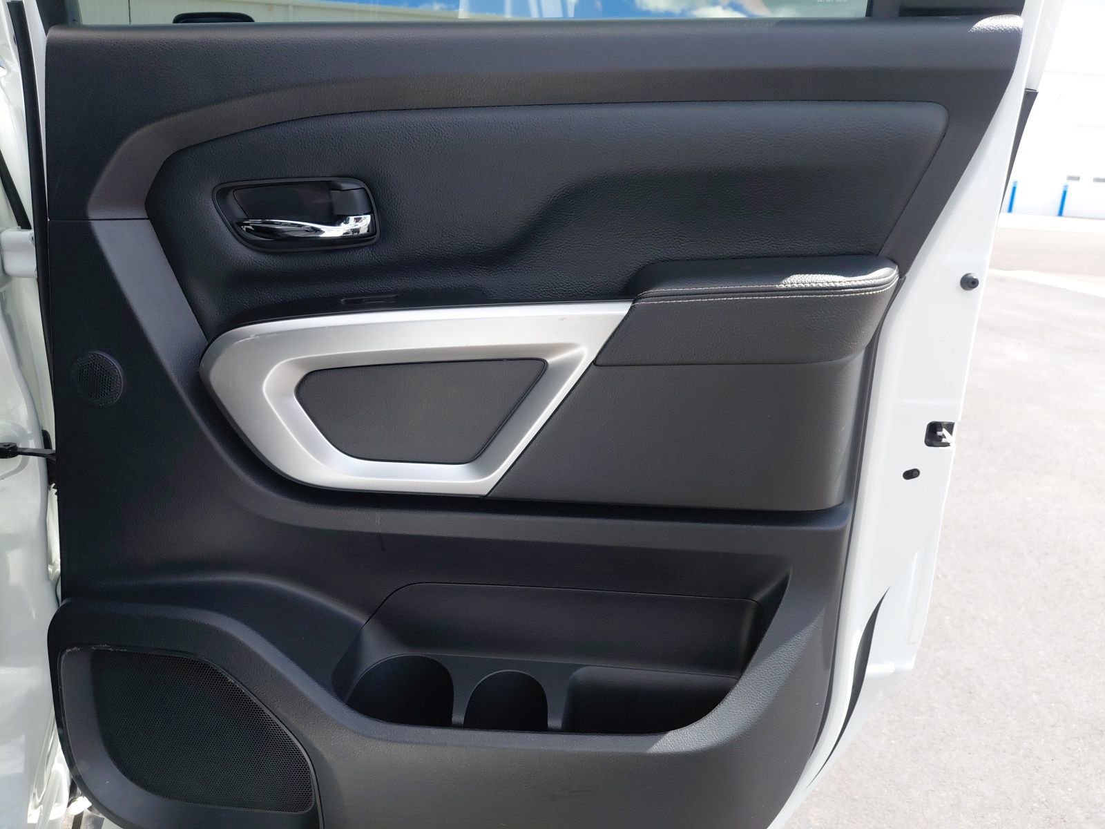 Used 2019 Nissan Titan PRO-4X image 29