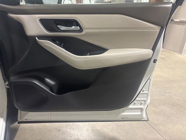 Used 2021 Nissan Rogue SL image 7