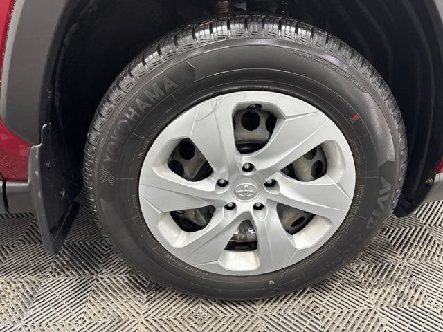 Used 2019 Toyota RAV4 LE w/ All Weather Liner Package AWD/4WD image 7