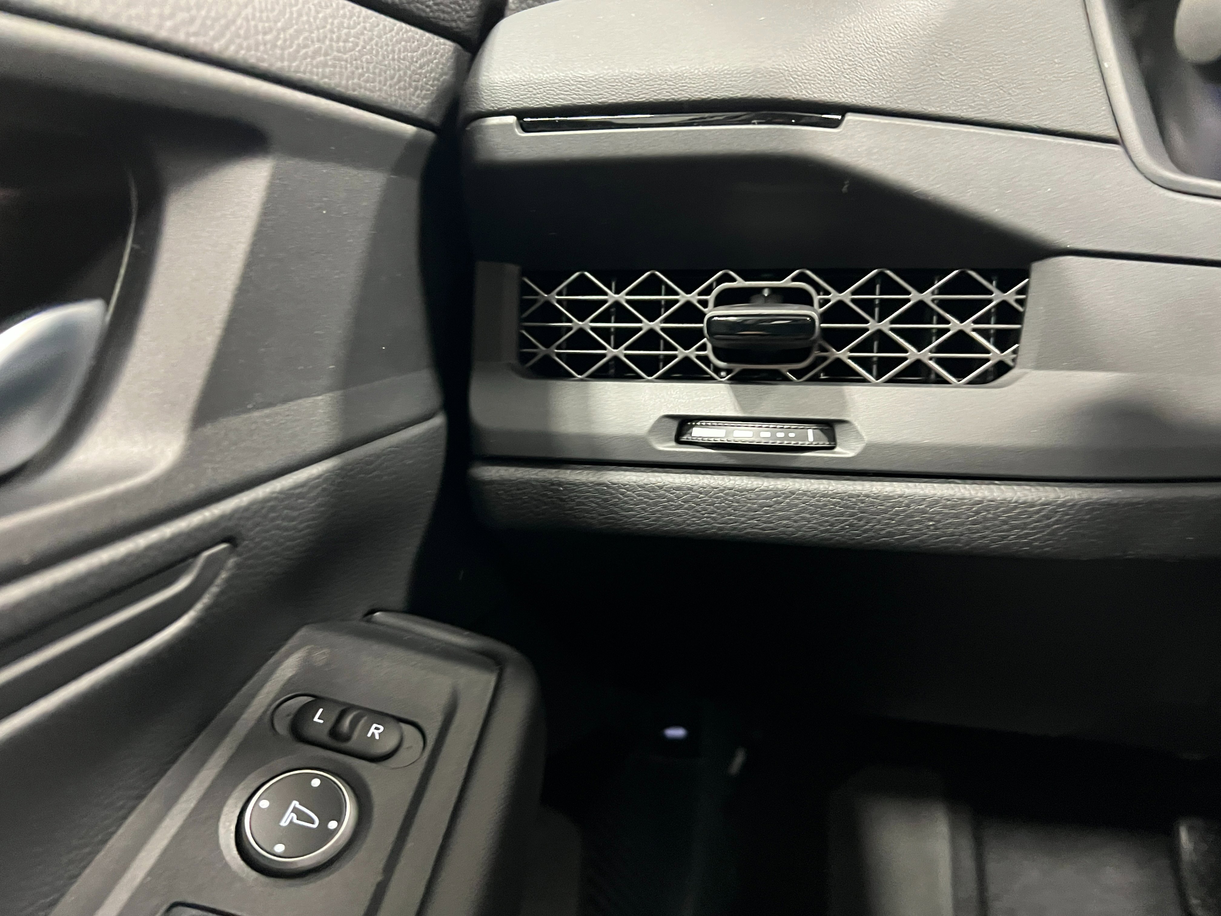 New 2025 Honda Accord LX image 14