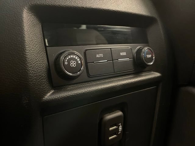 Used 2023 Chevrolet Traverse LT w/ LPO, Floor Liner Package AWD/4WD image 25