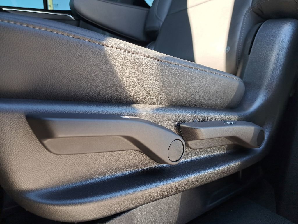 Used 2023 Chevrolet Tahoe Z71 image 9