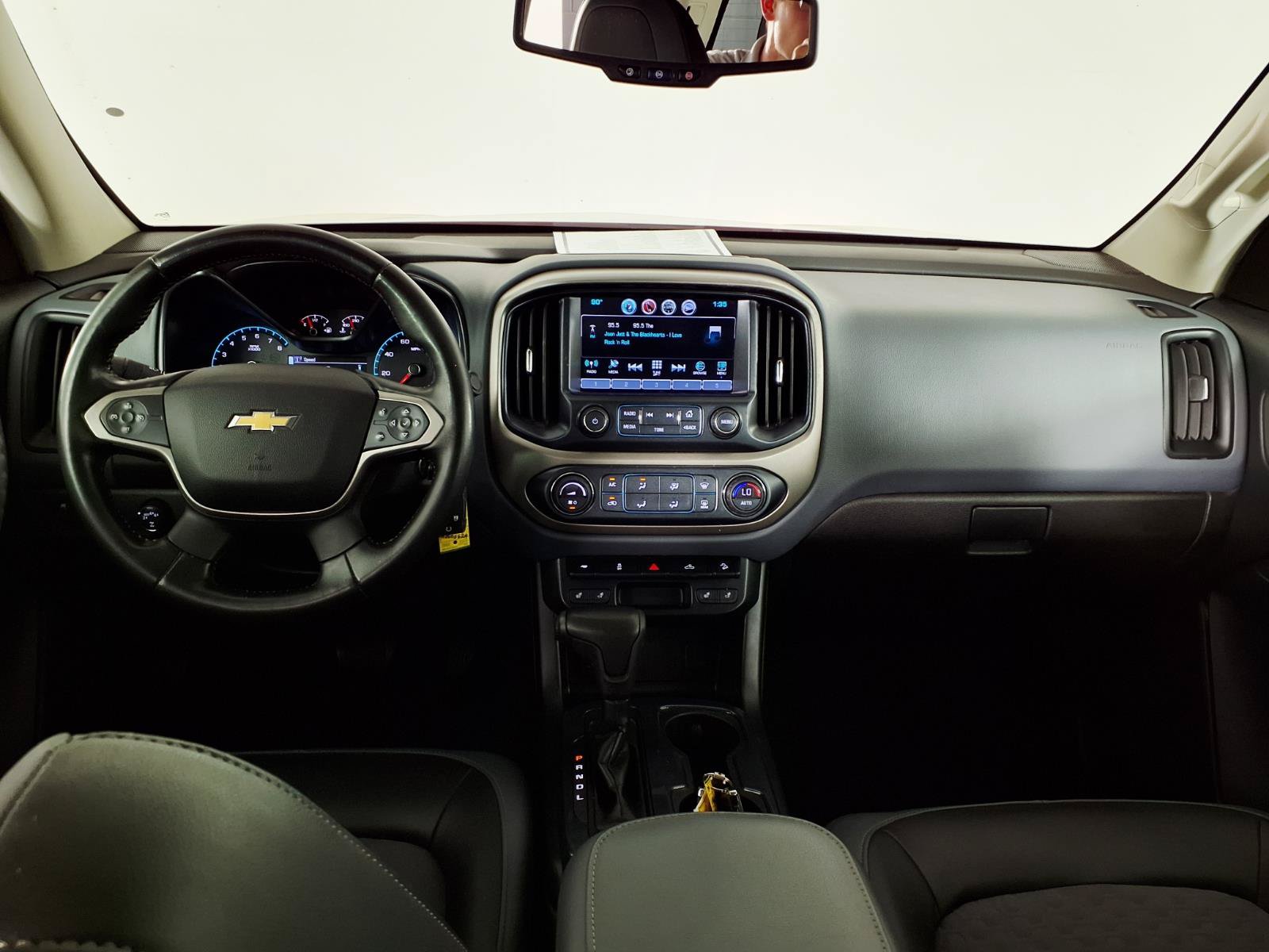 Used 2017 Chevrolet Colorado Z71 AWD/4WD image 14