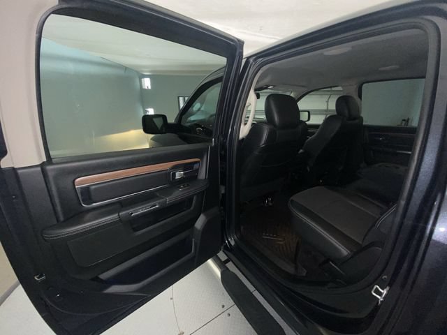 Used 2017 RAM 1500 Laramie RWD image 21
