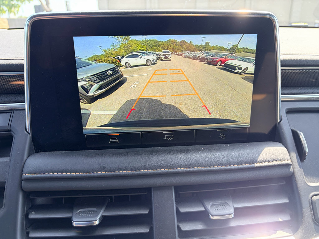 Used 2023 GMC Yukon AT4 w/ LPO, Floor Liner Package AWD/4WD image 17