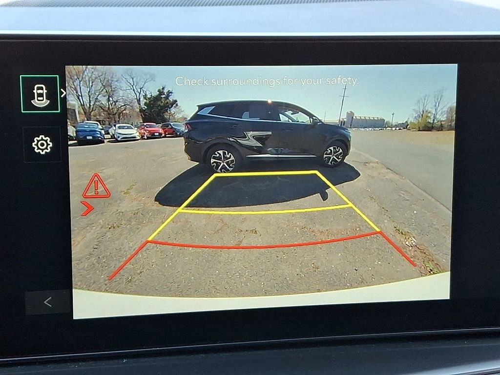 Certified 2025 Kia Sorento S AWD/4WD image 18