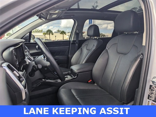 Used 2023 Kia Sorento SX image 5
