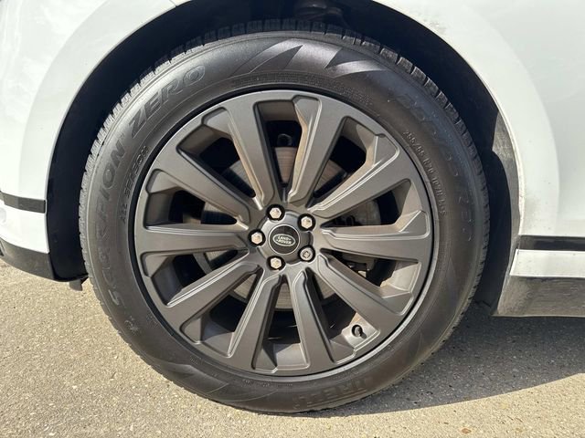 Used 2022 Land Rover Range Rover Velar R-Dynamic S image 9