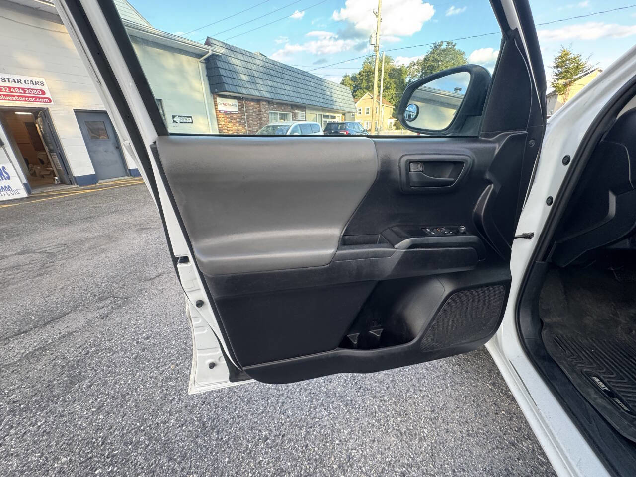 Used 2020 Toyota Tacoma SR image 54