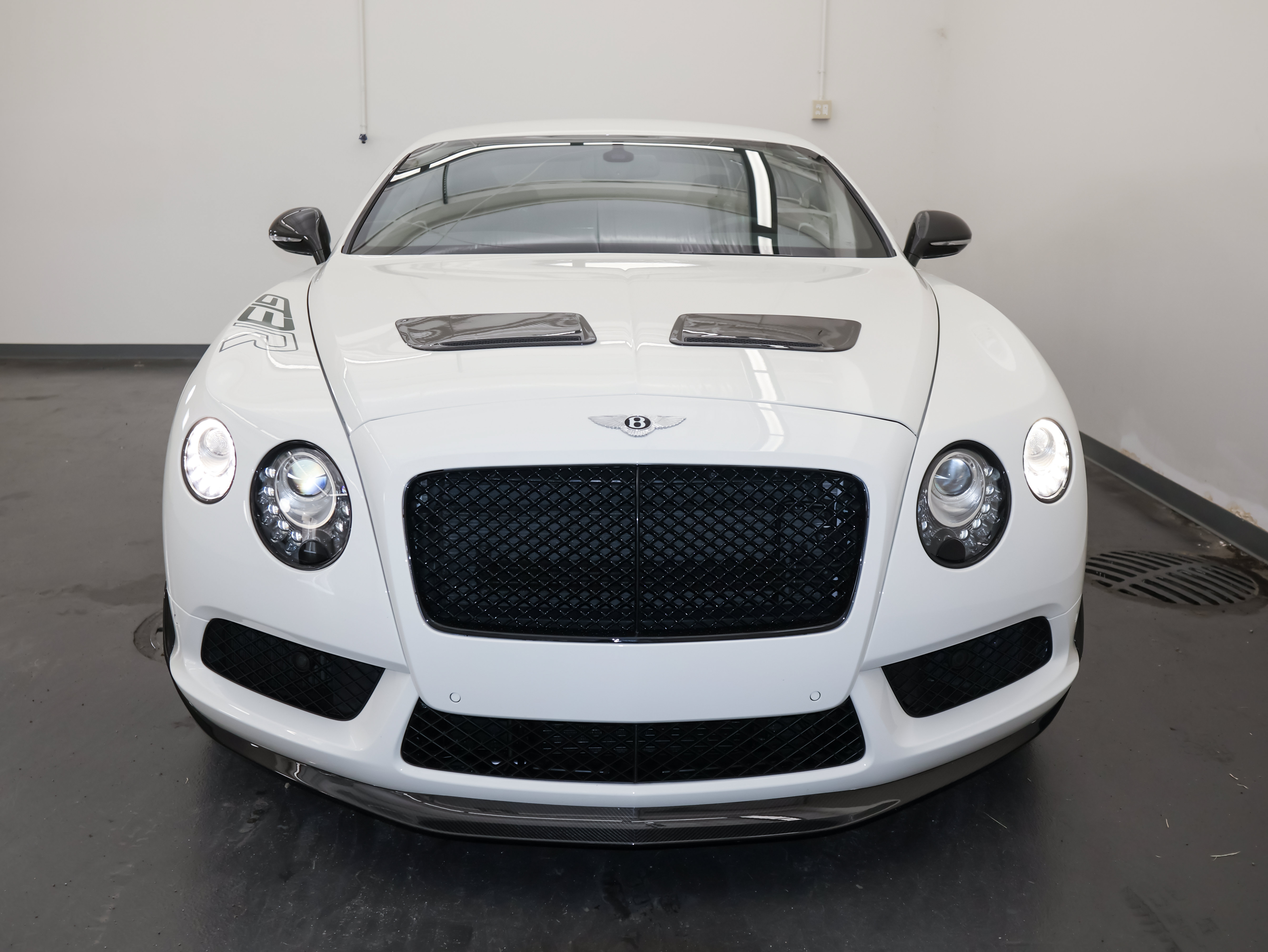 Used 2015 Bentley Continental GT3-R AWD/4WD image 8