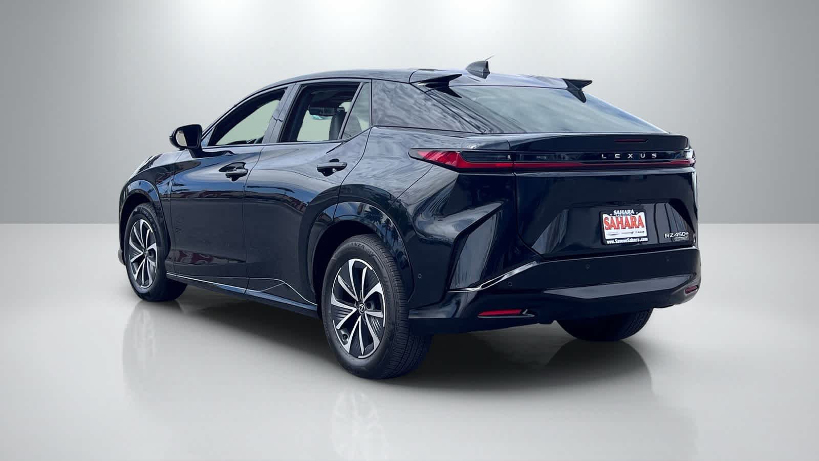 Used 2023 Lexus RZ 450e Premium w/ Technology Package AWD/4WD image 4