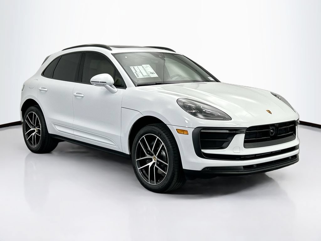 Used 2026 Porsche Macan AWD/4WD image 9