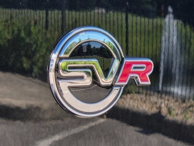 Used 2022 Jaguar F-PACE SVR AWD/4WD image 9