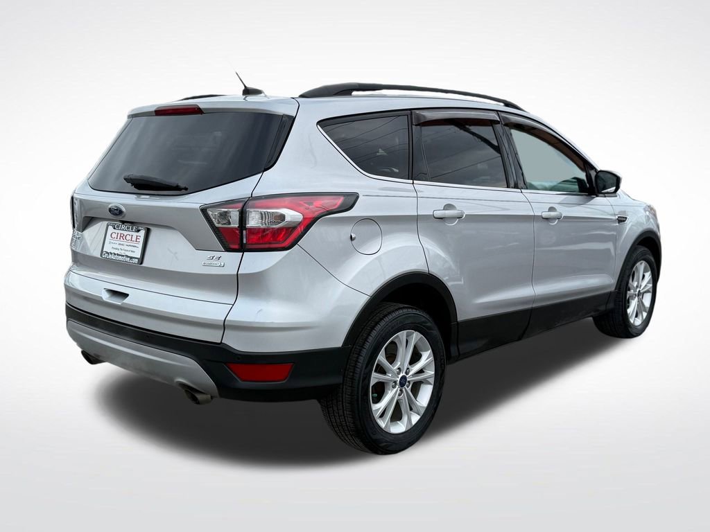 Used 2017 Ford Escape SE w/ Equipment Group 201A image 8