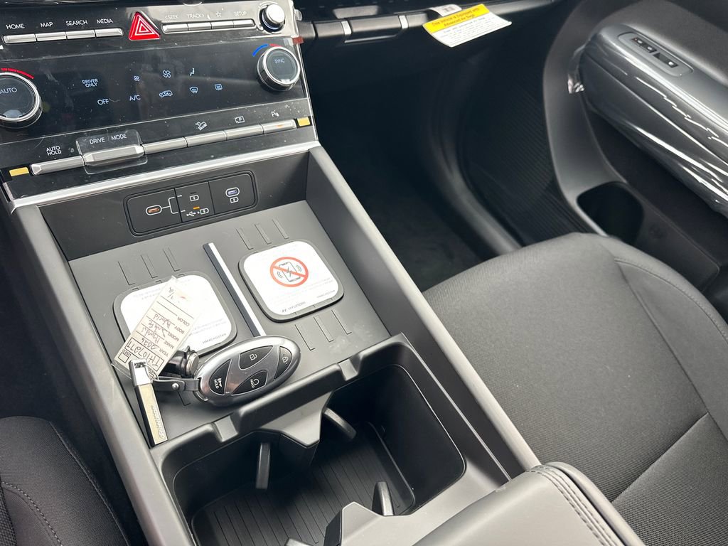 New 2026 Hyundai Santa Fe SE image 31