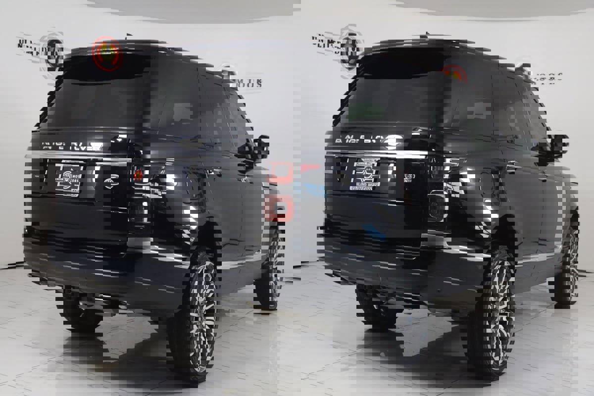 Used 2020 Land Rover Range Rover Autobiography image 3