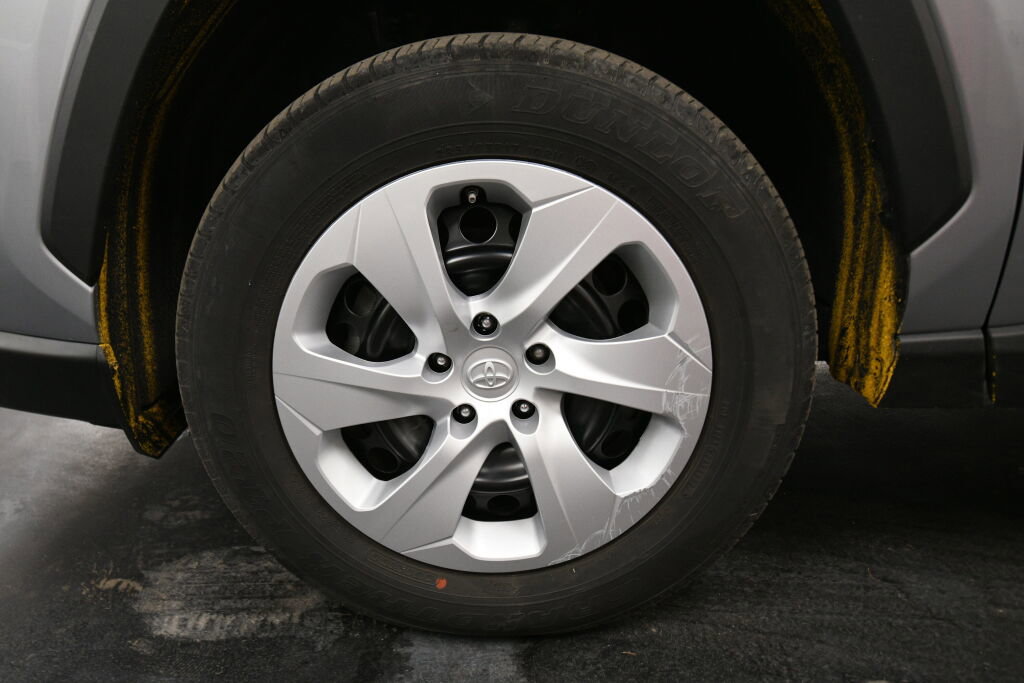 Certified 2024 Toyota RAV4 LE image 30