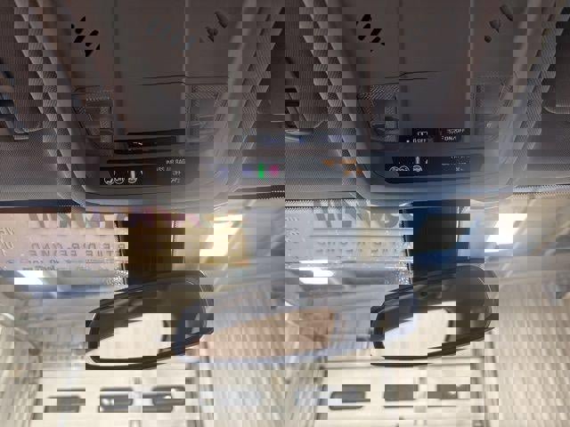 Used 2024 GMC Terrain SLE w/ Driver Convenience Package image 20