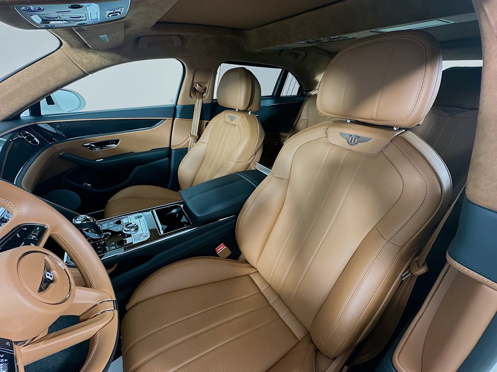 Used 2022 Bentley Flying Spur V8 AWD/4WD image 27