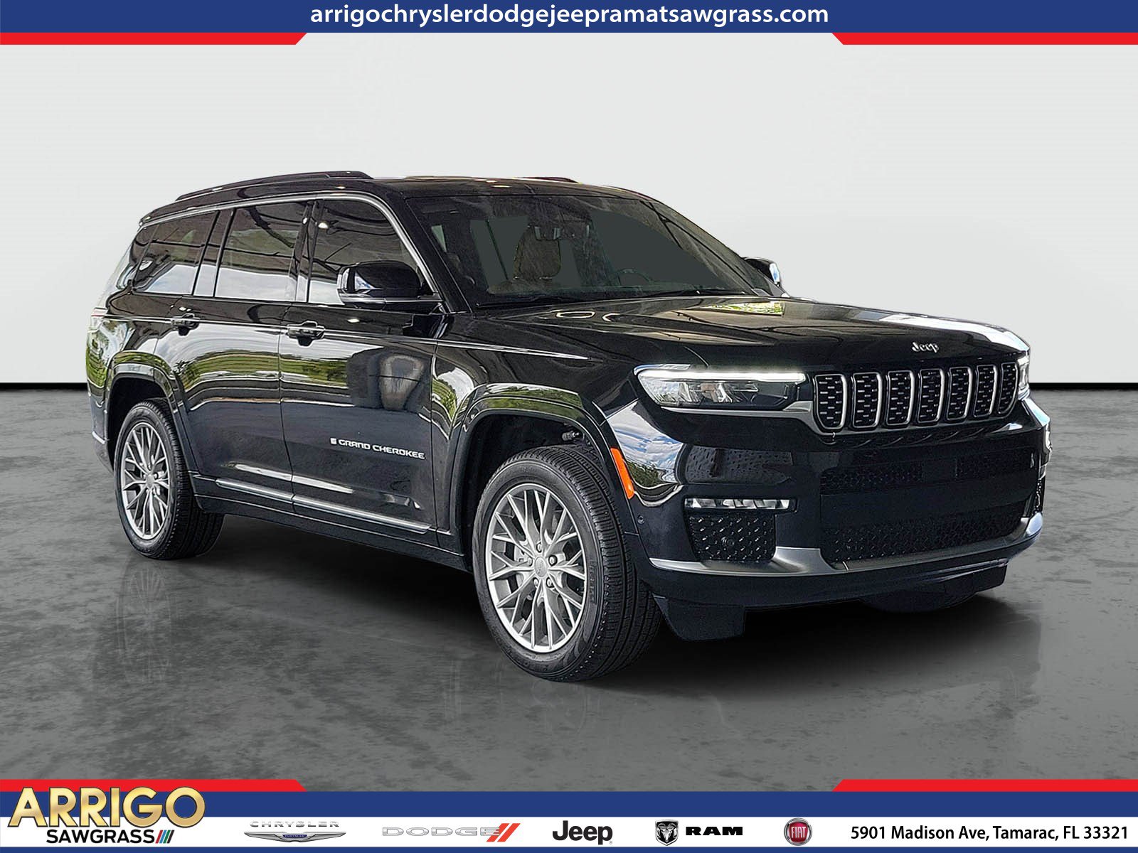 New 2025 Jeep Grand Cherokee L Summit w/ Advanced Protech Group IV AWD/4WD image 1
