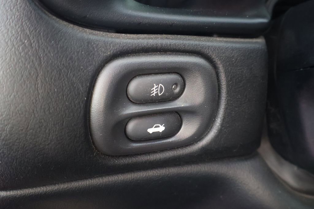 Used 2001 Chevrolet Corvette Convertible w/ Preferred Equipment Group2 image 30