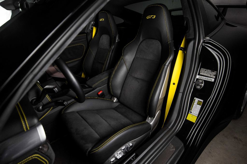 Used 2019 Porsche 911 GT3 RWD image 12