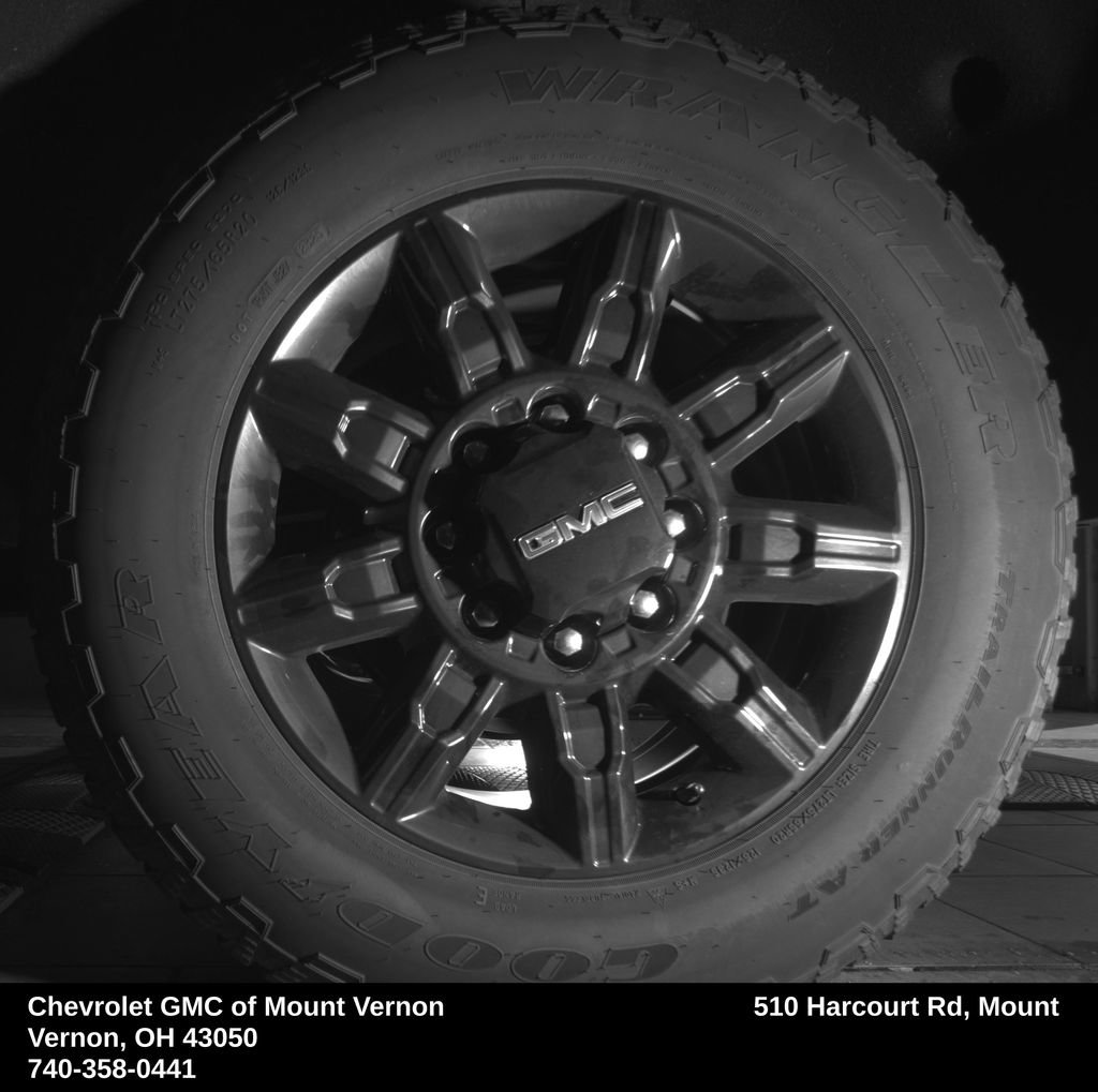 Used 2025 GMC Sierra 2500 AT4 w/ Technology Package AWD/4WD image 15
