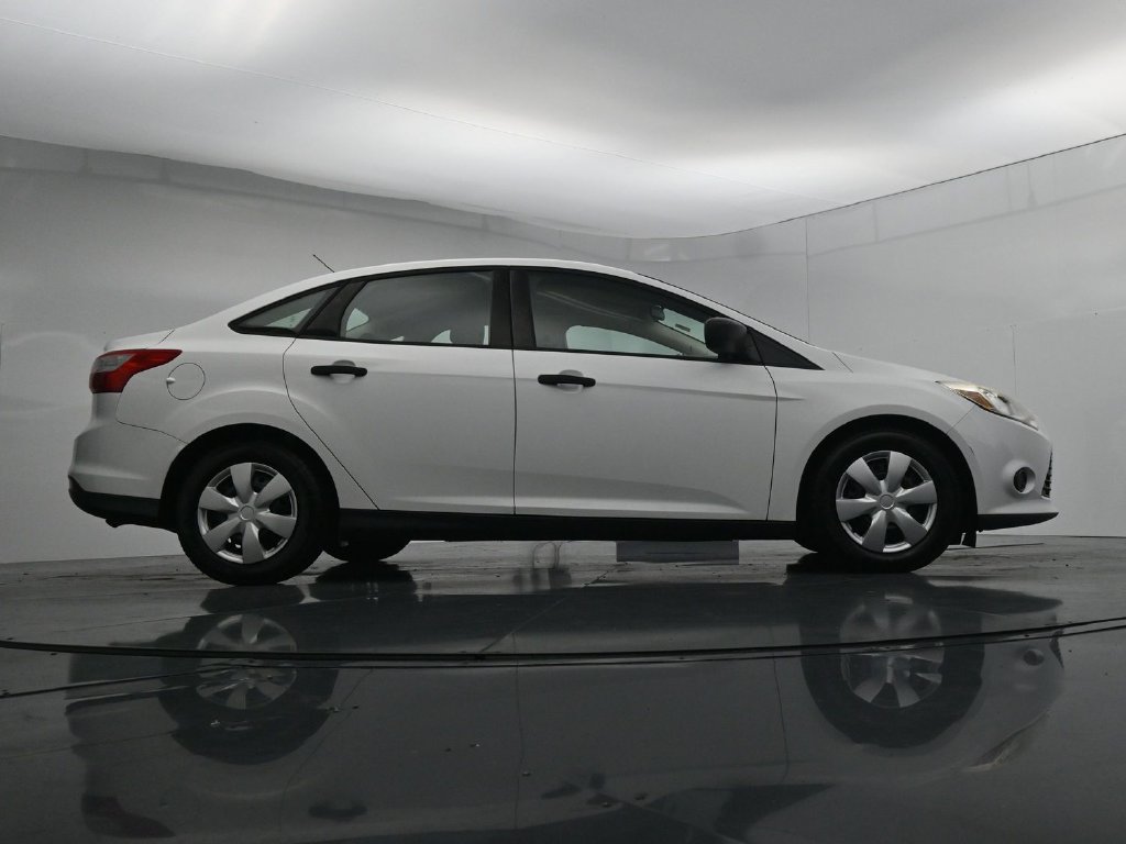 Used 2012 Ford Focus S FWD image 38