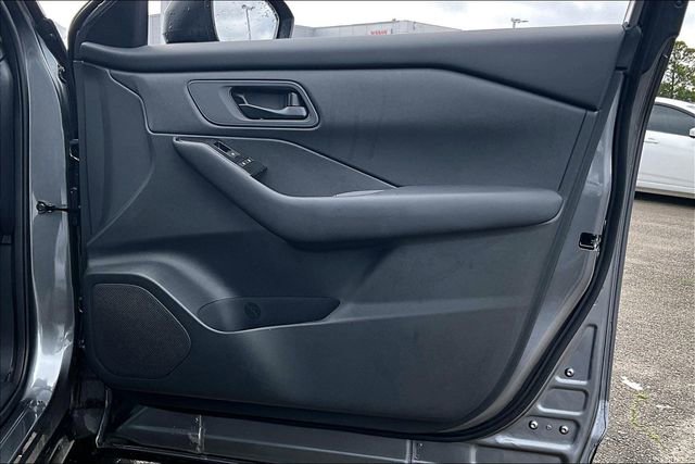 Certified 2025 Nissan Rogue S image 26