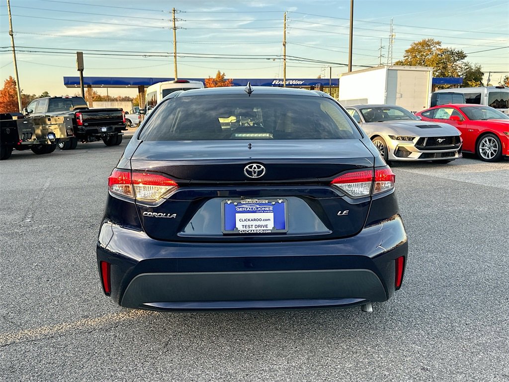 Used 2022 Toyota Corolla LE image 15