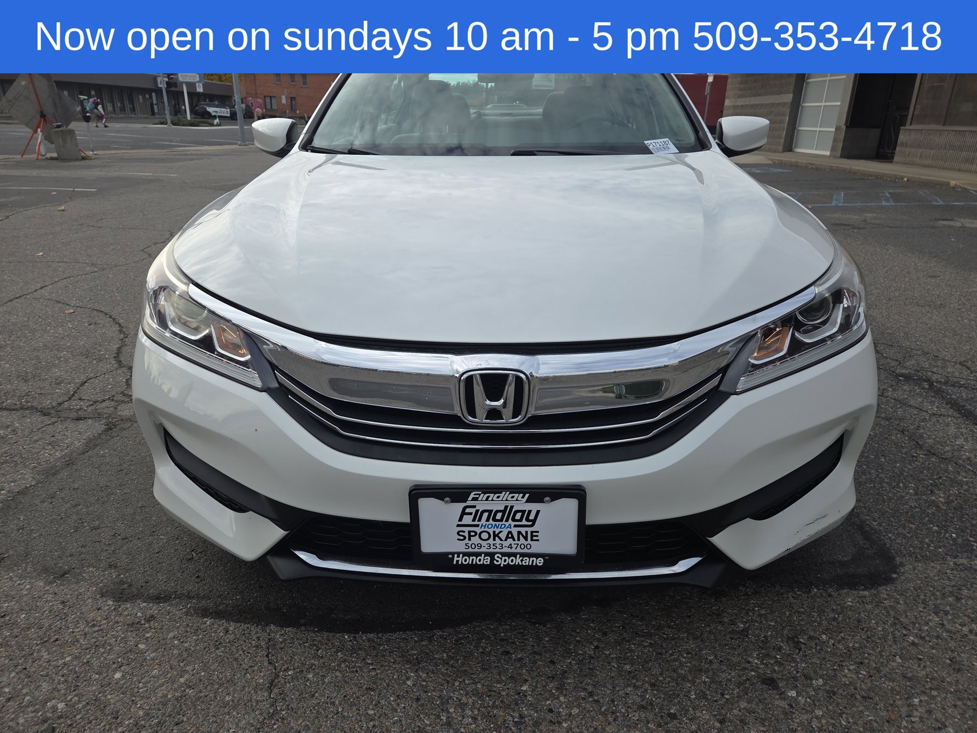 Used 2017 Honda Accord LX image 8