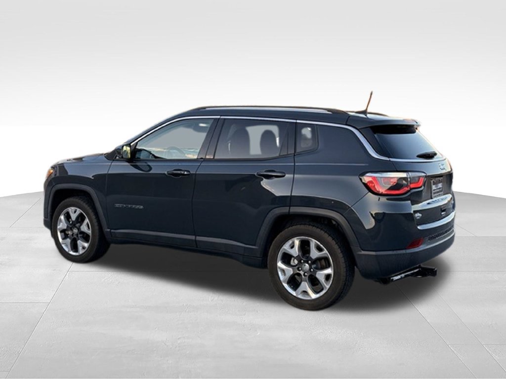 Used 2018 Jeep Compass Limited w/ Navigation Group FWD image 9