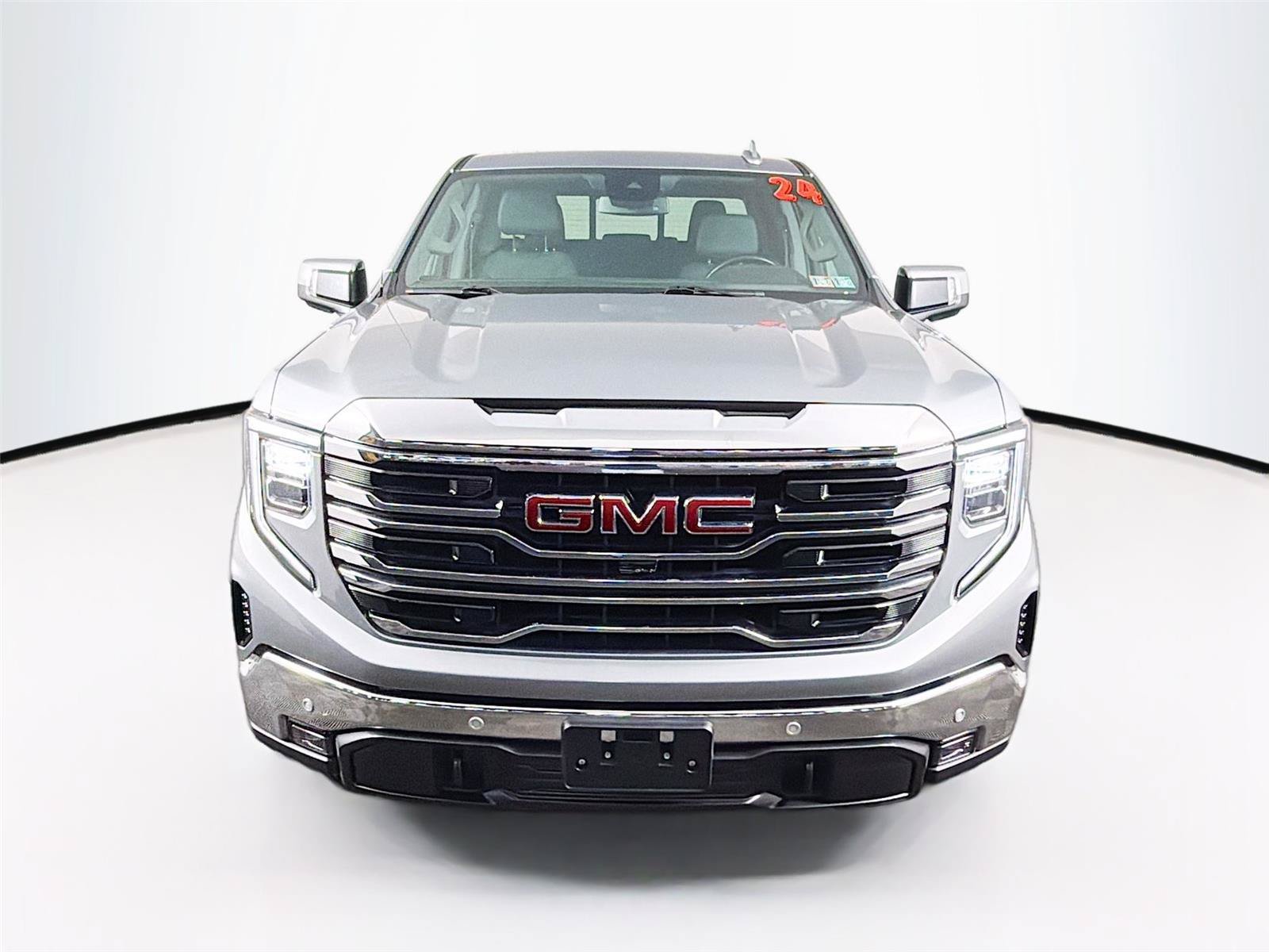 Used 2024 GMC Sierra 1500 SLT w/ SLT Premium Plus Package AWD/4WD image 13