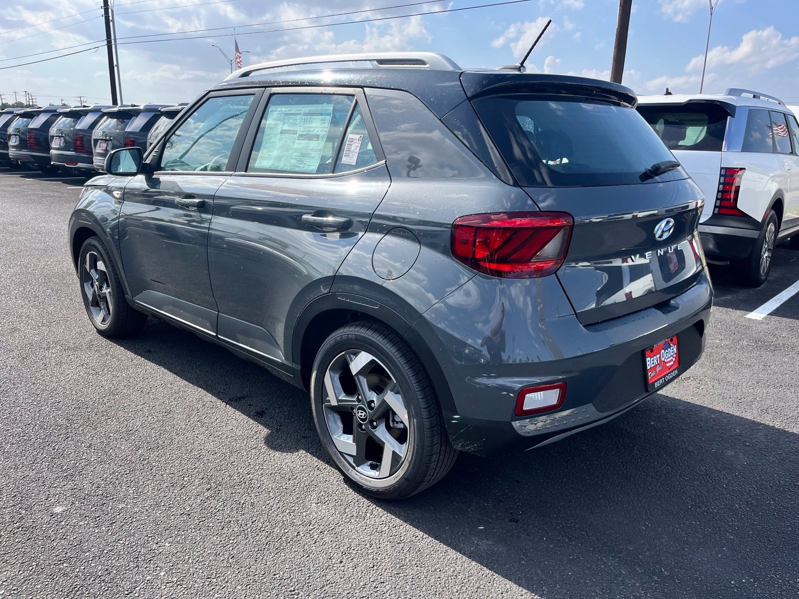 New 2026 Hyundai Venue SEL FWD image 5