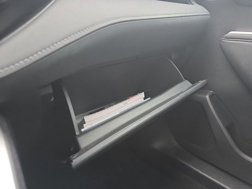 Used 2024 Toyota Highlander LE image 36