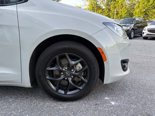 Used 2019 Chrysler Pacifica Touring Plus FWD image 29