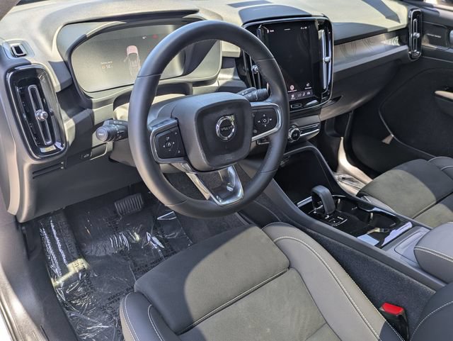 Certified 2023 Volvo C40 P8 Recharge Ultimate w/ Protection Package Premier AWD/4WD image 12