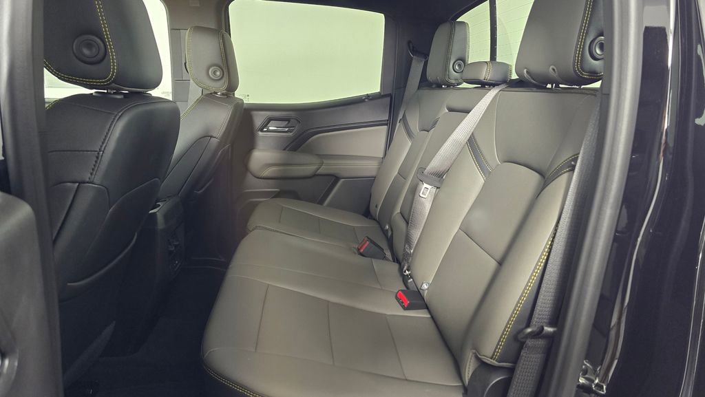 New 2026 Chevrolet Colorado ZR2 image 14