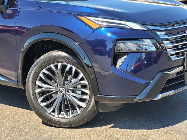 New 2026 Nissan Rogue Platinum AWD/4WD image 3