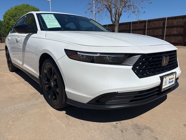 Used 2025 Honda Accord SE image 2