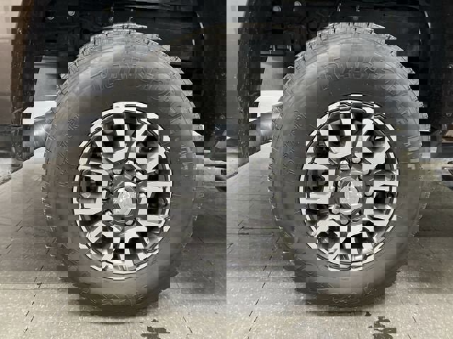 Used 2024 RAM 2500 Limited image 33