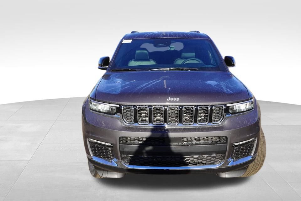 New 2025 Jeep Grand Cherokee L Limited w/ Trailer Tow Package image 8