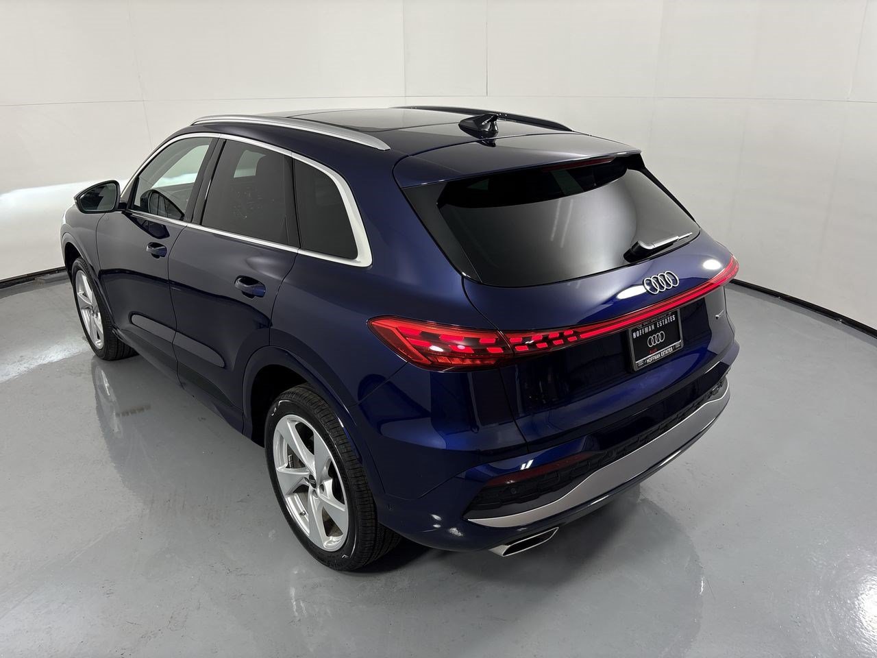 New 2025 Audi Q5 Premium Plus w/ Premium Plus AWD/4WD image 32