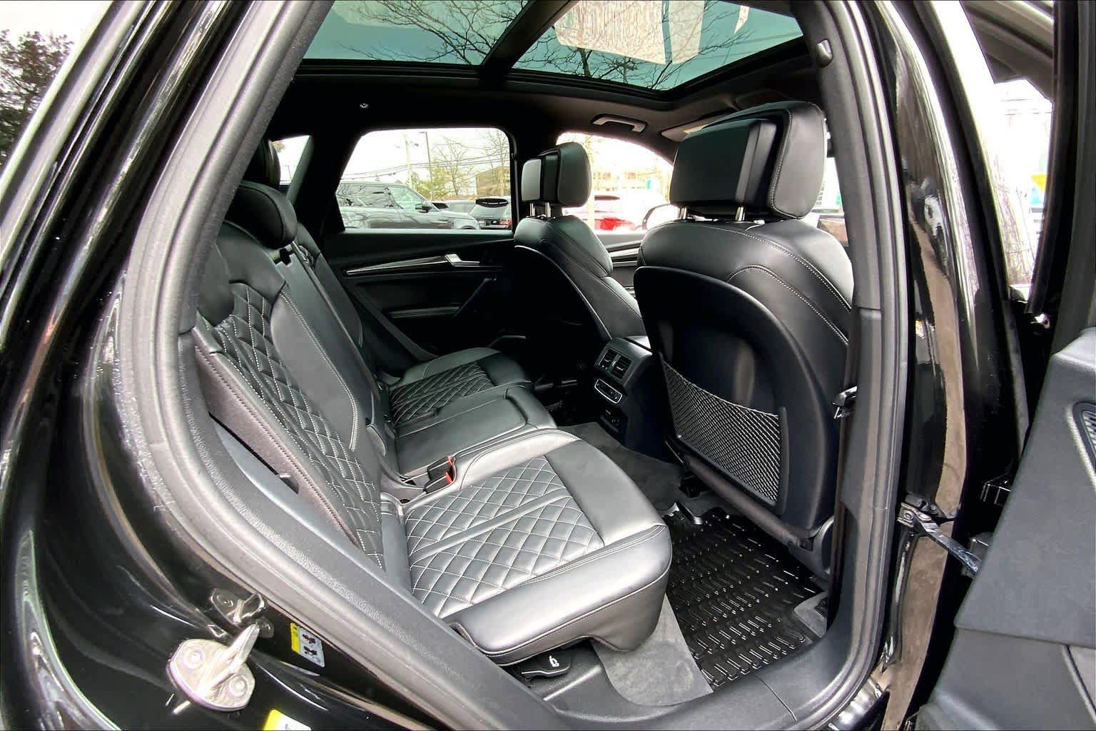 Used 2023 Audi SQ5 Prestige AWD/4WD image 19