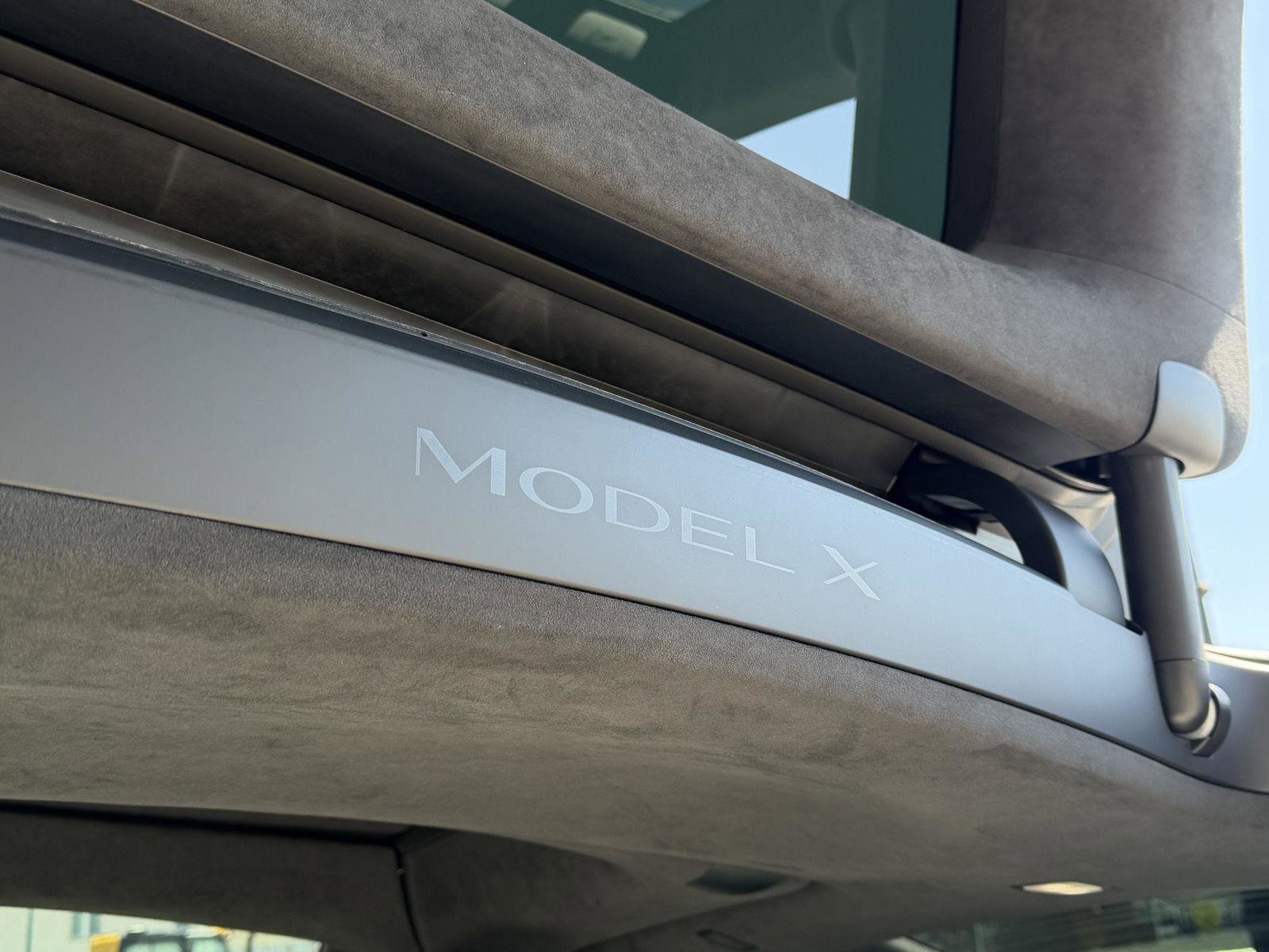 Used 2022 Tesla Model X Plaid image 40