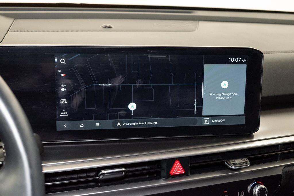 Used 2024 Kia Sorento S w/ Panoramic Sunroof Package FWD image 19