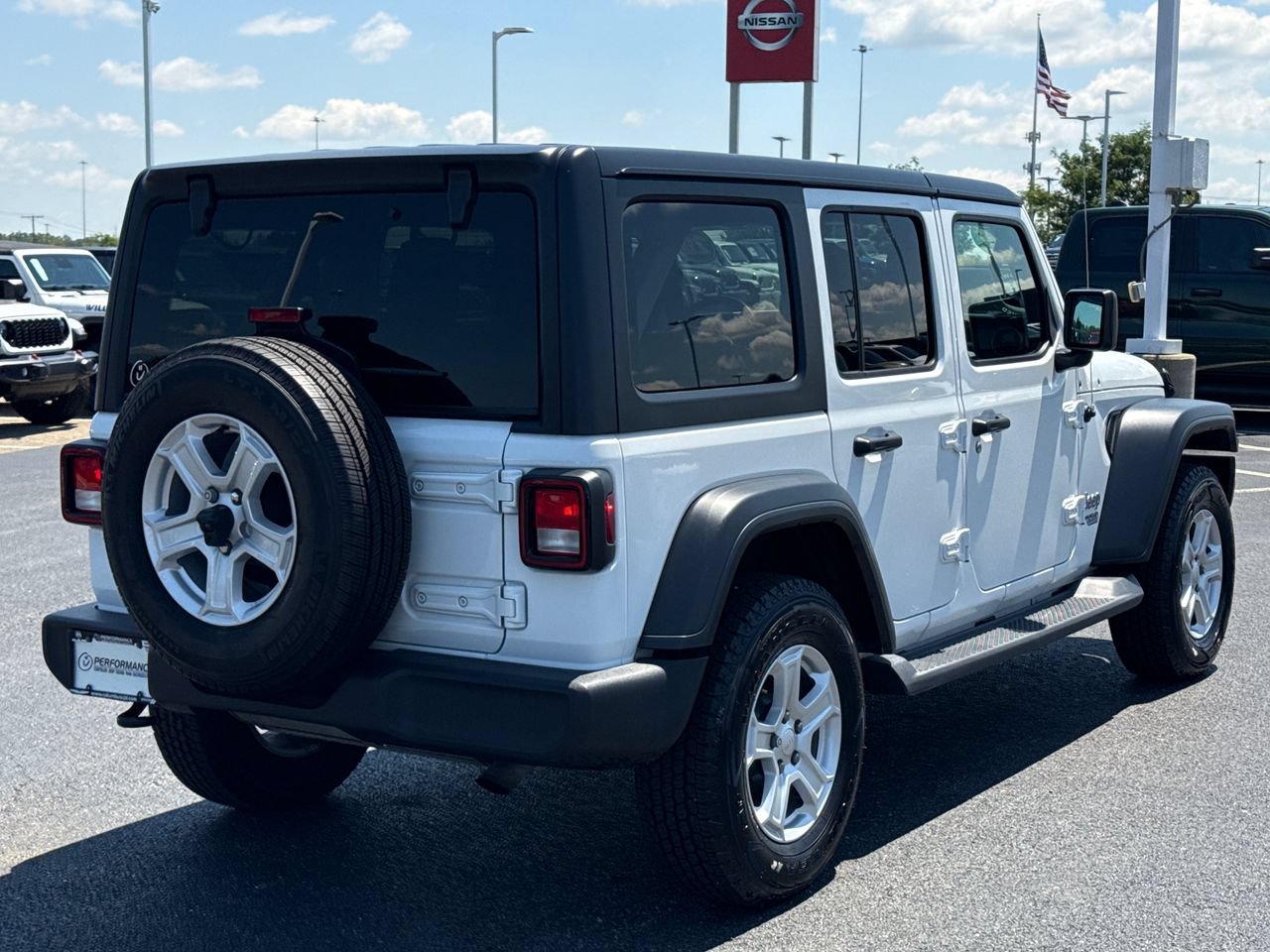 Used 2020 Jeep Wrangler Unlimited Sport w/ Cold Weather Group AWD/4WD image 3