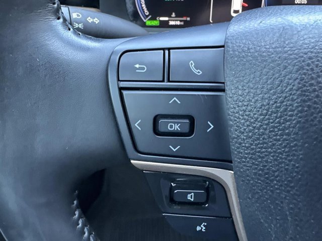 Certified 2023 Toyota Crown Limited image 26