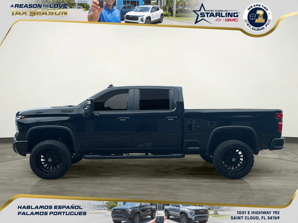 Used 2024 Chevrolet Silverado 2500 LT w/ Midnight Edition image 3